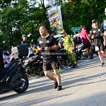 Runner Photo 4144420