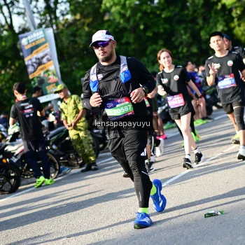 Runner Photo 4144421