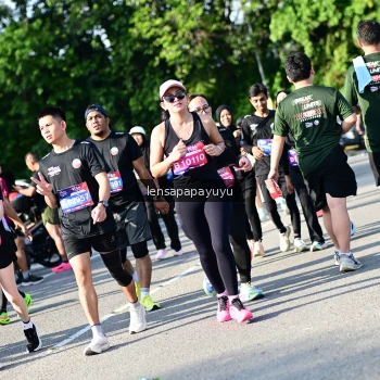 Runner Photo 4144425