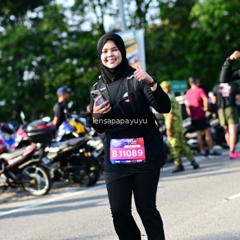 Runner Photo 4144464