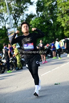 Runner Photo 4144470
