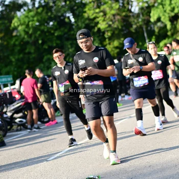 Runner Photo 4144475