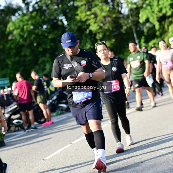 Runner Photo 4144487