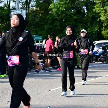 Runner Photo 4144514