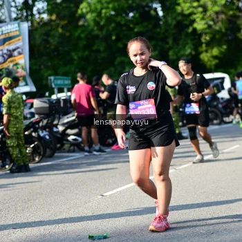 Runner Photo 4144528