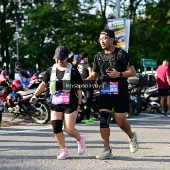 Runner Photo 4144534