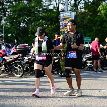 Runner Photo 4144536