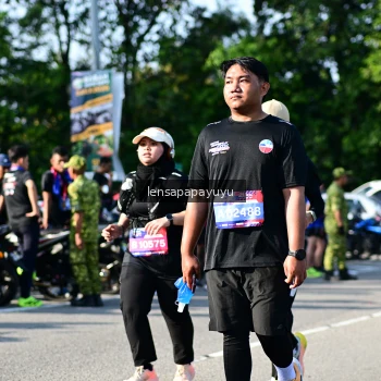 Runner Photo 4144539