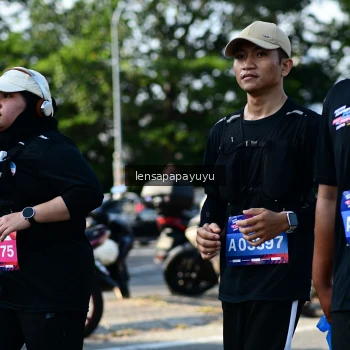Runner Photo 4144545