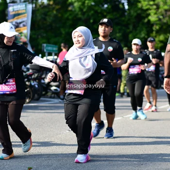 Runner Photo 4144563