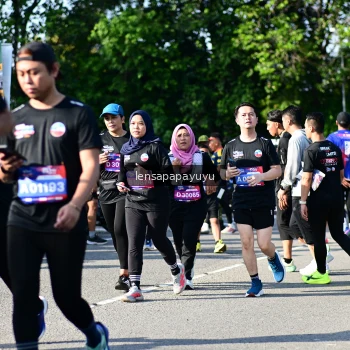 Runner Photo 4144570