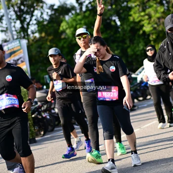 Runner Photo 4144593