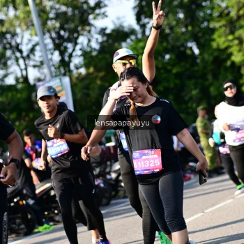 Runner Photo 4144596