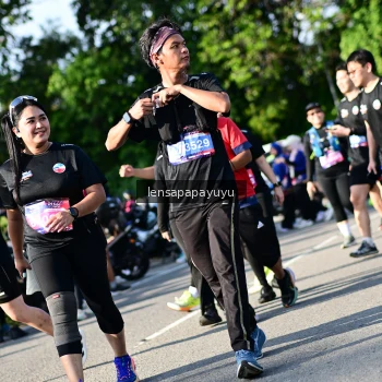Runner Photo 4144615