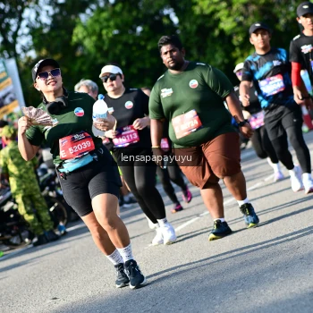 Runner Photo 4144642