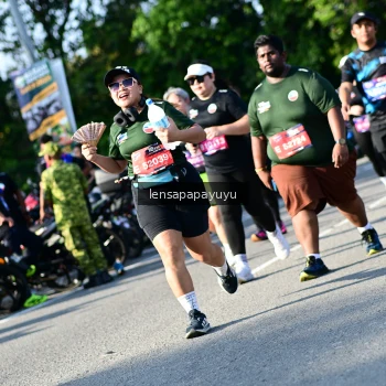 Runner Photo 4144645
