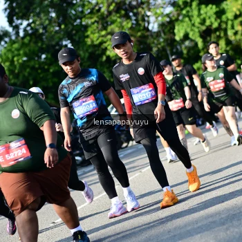 Runner Photo 4144651