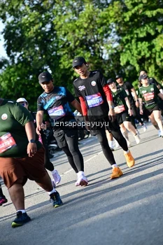 Runner Photo 4144652