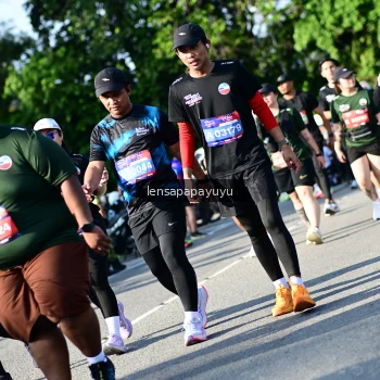 Runner Photo 4144656