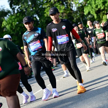 Runner Photo 4144658