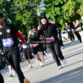 Runner Photo 4144659
