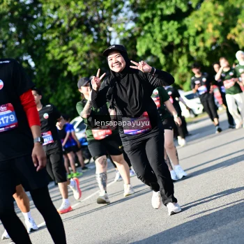 Runner Photo 4144666