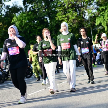 Runner Photo 4144689