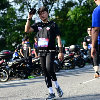 Runner Photo 4144768