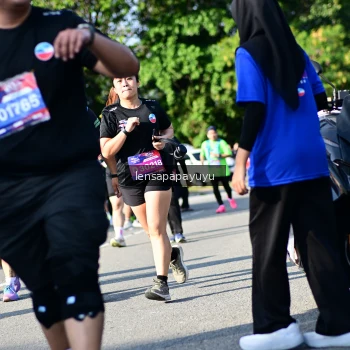 Runner Photo 4144837