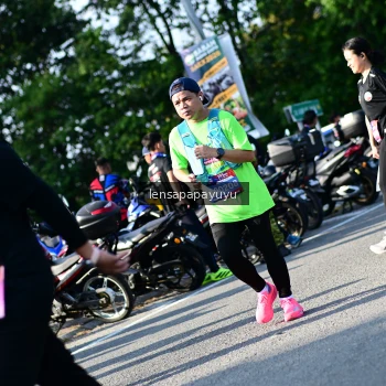 Runner Photo 4144893
