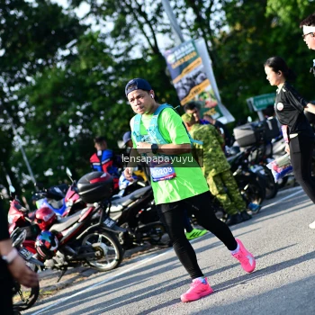 Runner Photo 4144894