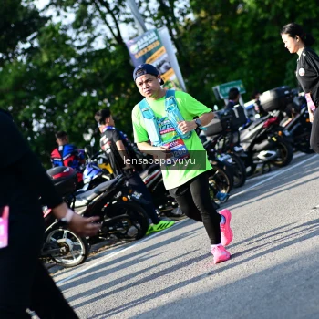 Runner Photo 4144898