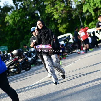 Runner Photo 4144916