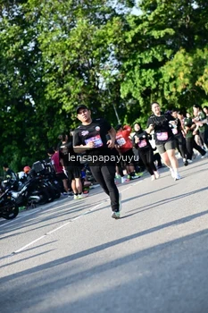 Runner Photo 4144933