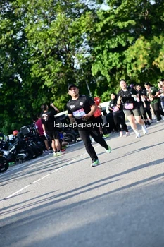 Runner Photo 4144939