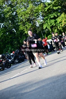 Runner Photo 4144953