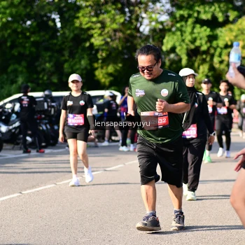 Runner Photo 4145125