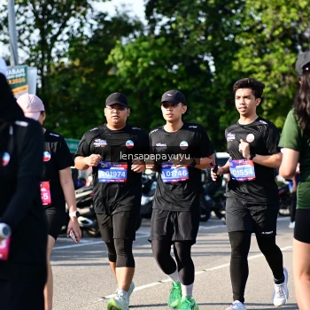 Runner Photo 4145126