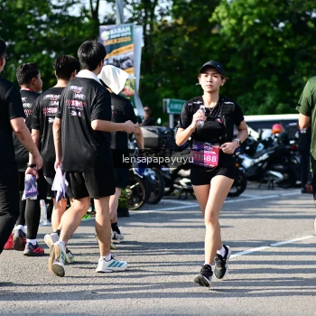 Runner Photo 4145147