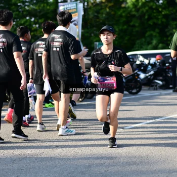 Runner Photo 4145153