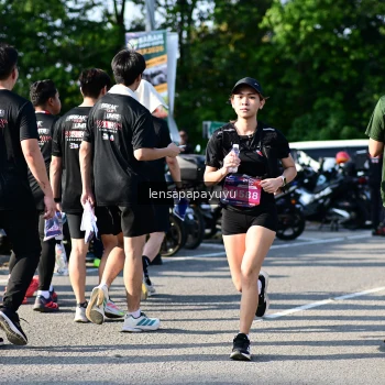 Runner Photo 4145164