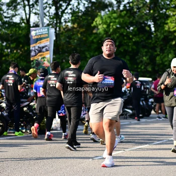 Runner Photo 4145177