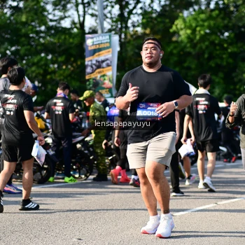 Runner Photo 4145192