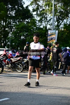 Runner Photo 4145250