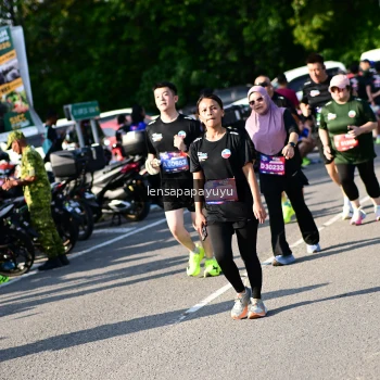 Runner Photo 4145305