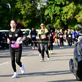 Runner Photo 4145308