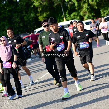 Runner Photo 4145351