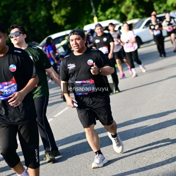 Runner Photo 4145374