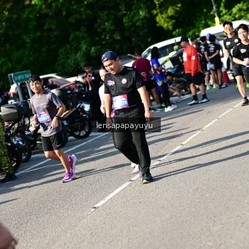 Runner Photo 4145387