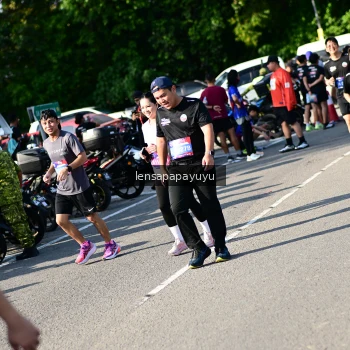 Runner Photo 4145389